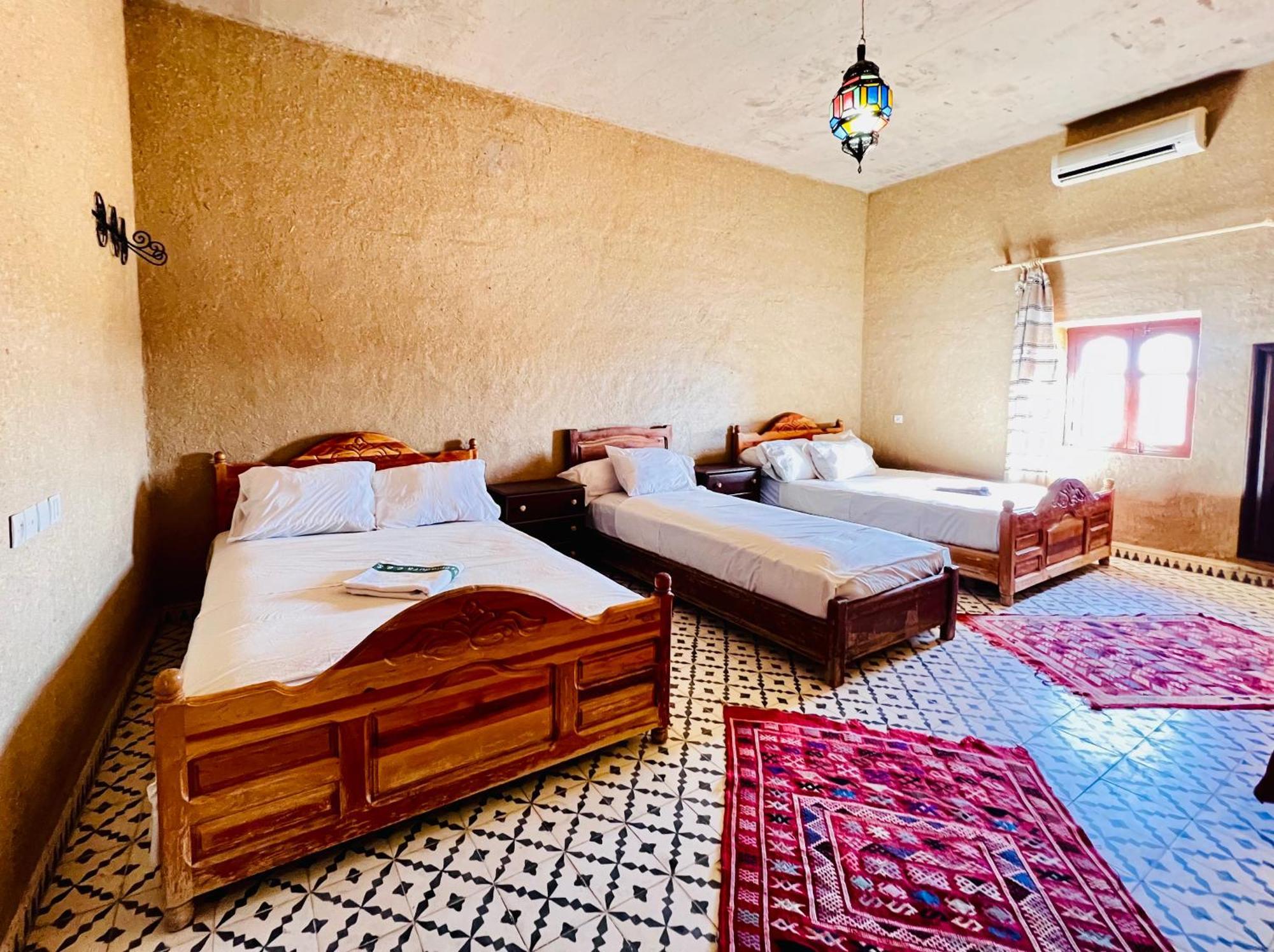 Hotel Camping Les Roses Des Dunes & Piscine Merzouga Εξωτερικό φωτογραφία