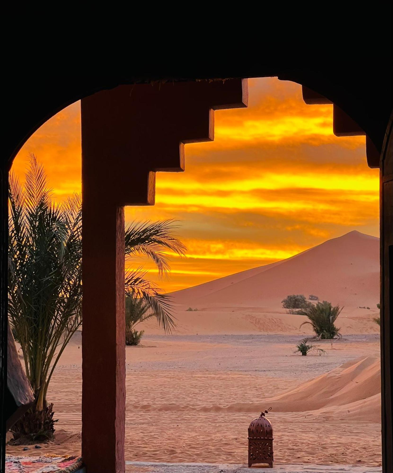 Hotel Camping Les Roses Des Dunes & Piscine Merzouga Εξωτερικό φωτογραφία