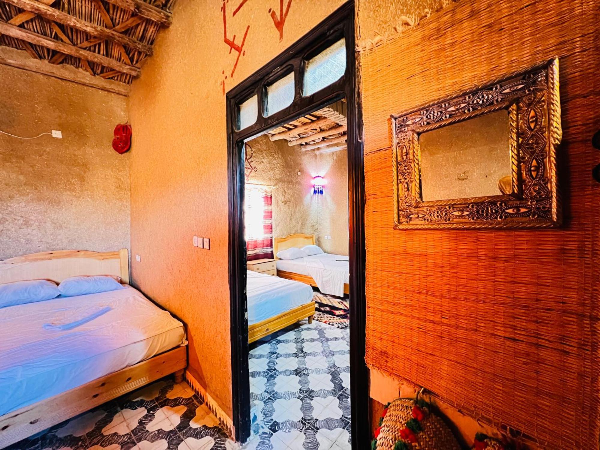 Hotel Camping Les Roses Des Dunes & Piscine Merzouga Εξωτερικό φωτογραφία