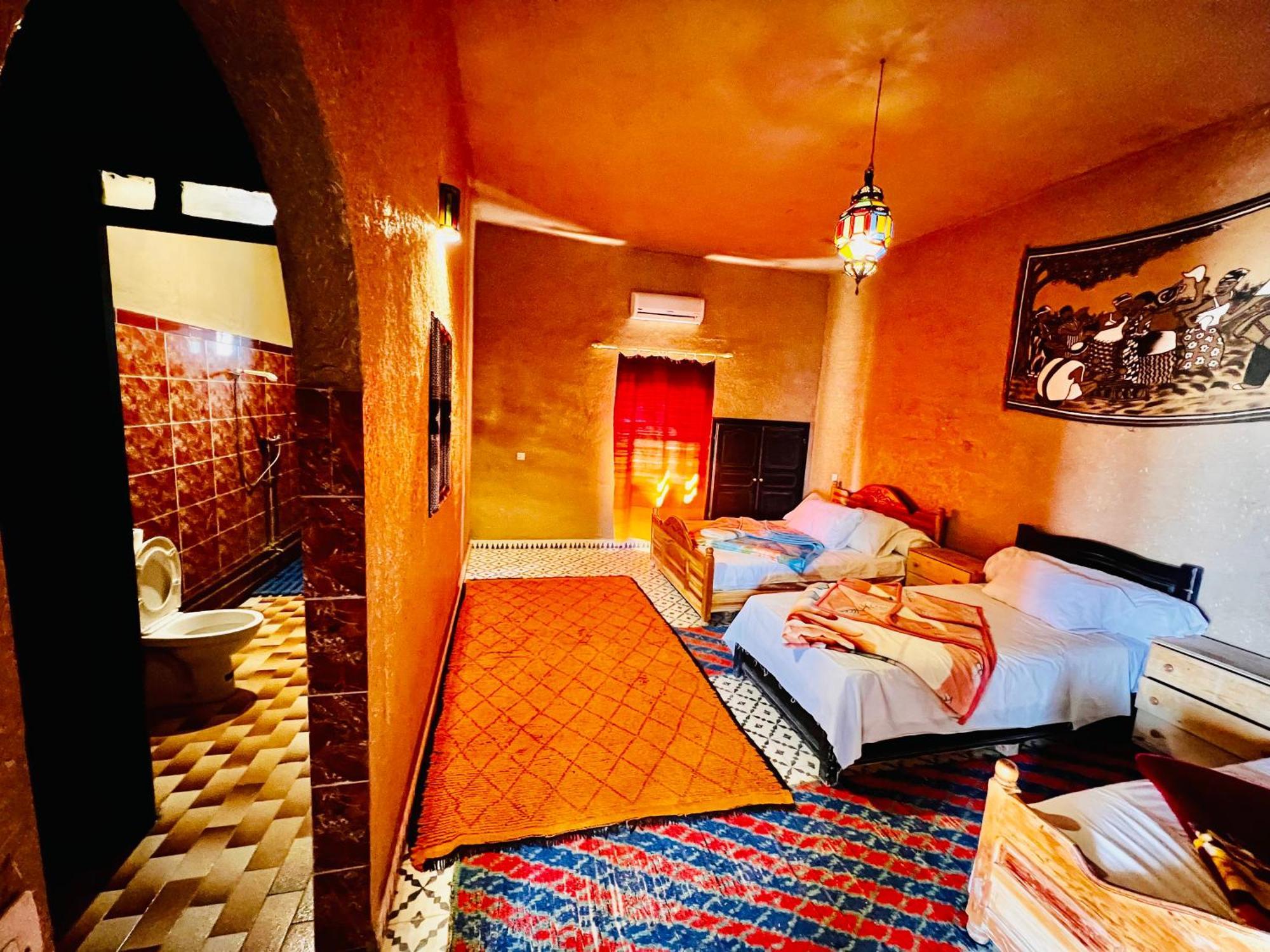 Hotel Camping Les Roses Des Dunes & Piscine Merzouga Εξωτερικό φωτογραφία