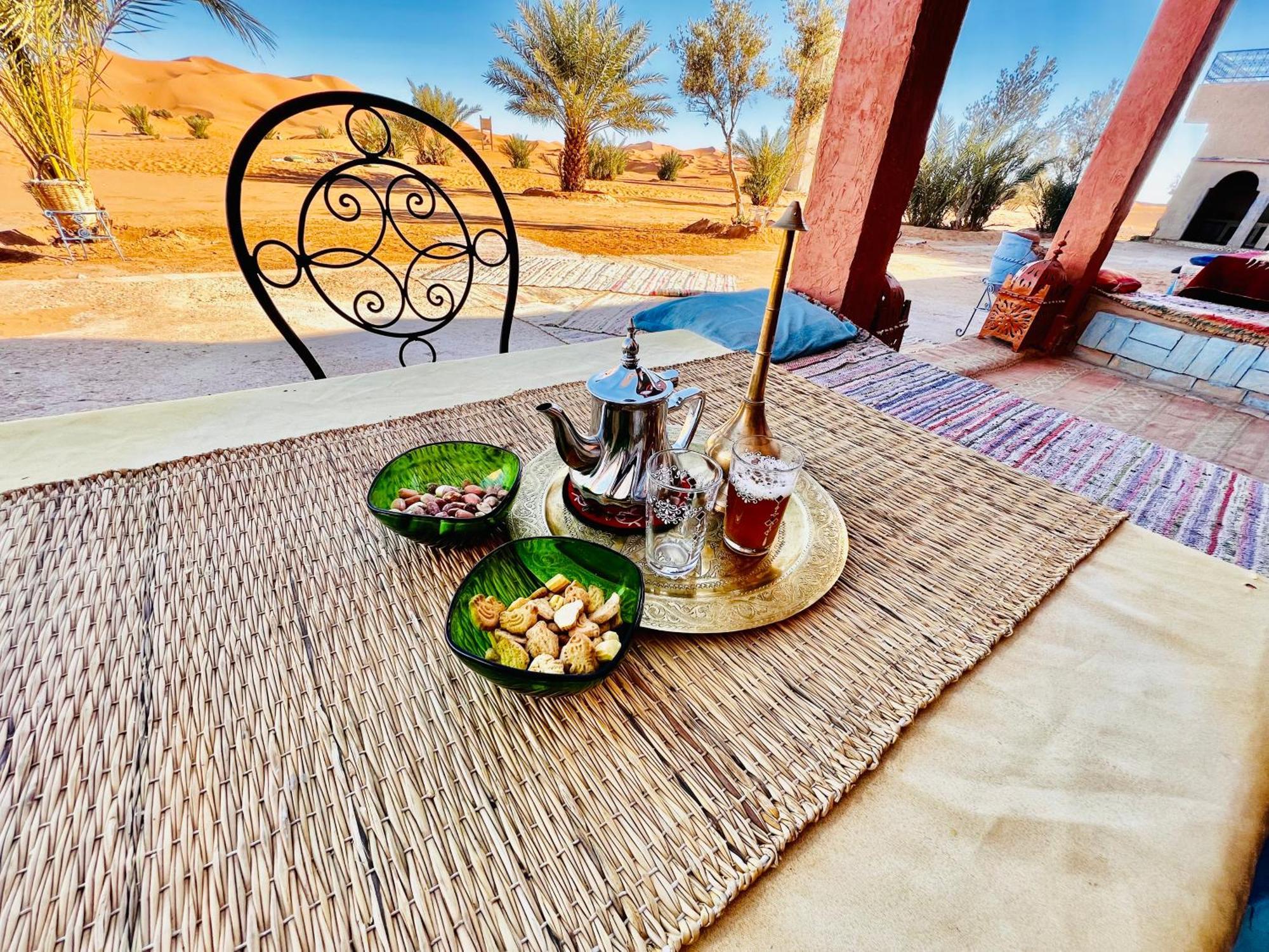 Hotel Camping Les Roses Des Dunes & Piscine Merzouga Εξωτερικό φωτογραφία