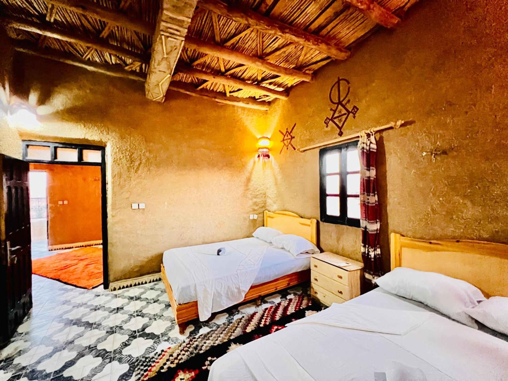 Hotel Camping Les Roses Des Dunes & Piscine Merzouga Εξωτερικό φωτογραφία