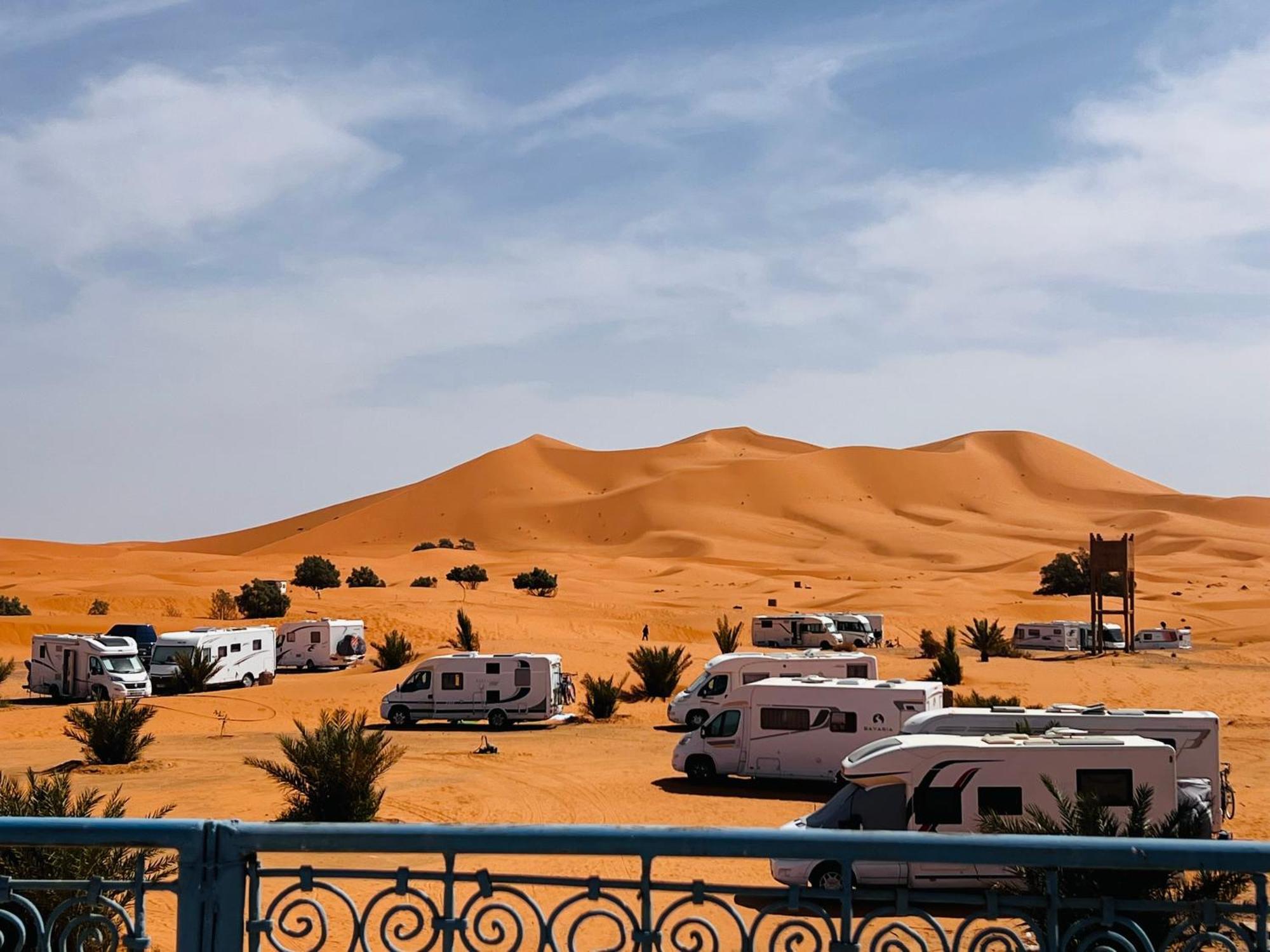 Hotel Camping Les Roses Des Dunes & Piscine Merzouga Εξωτερικό φωτογραφία