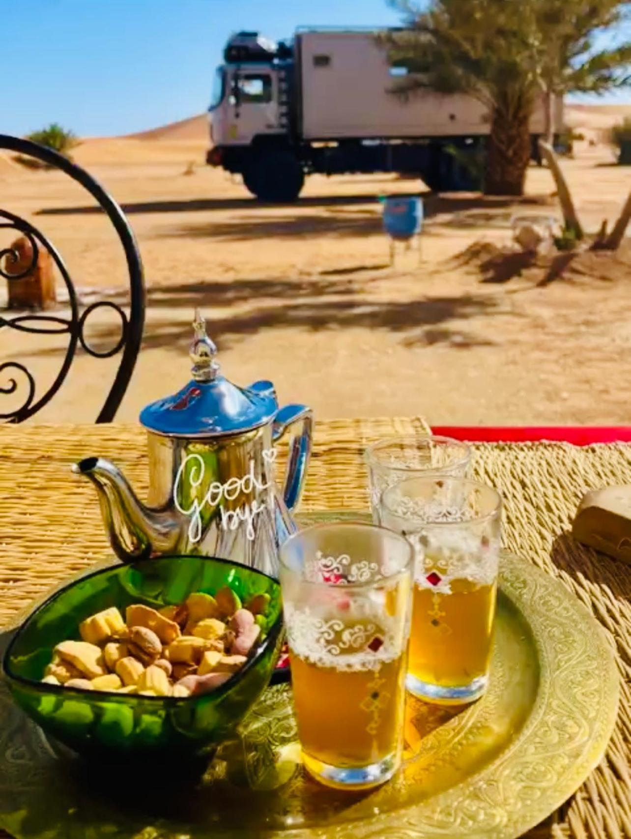 Hotel Camping Les Roses Des Dunes & Piscine Merzouga Εξωτερικό φωτογραφία
