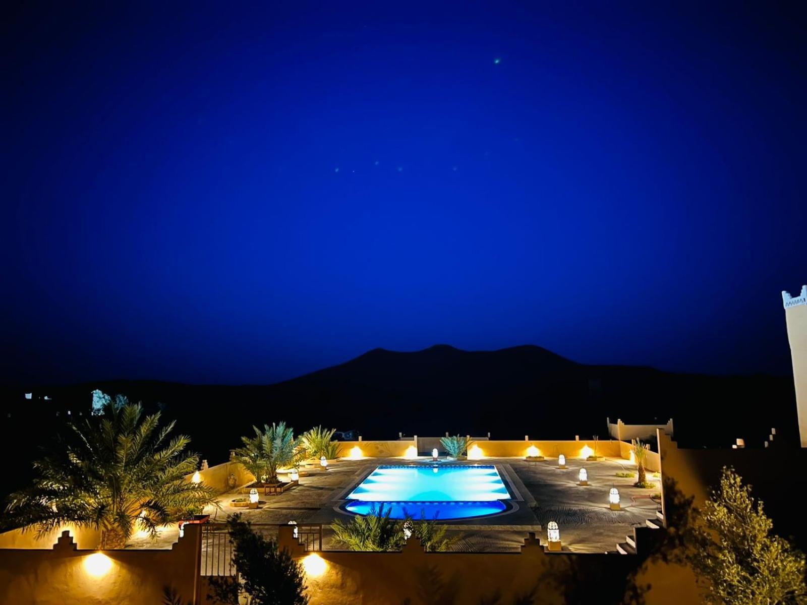 Hotel Camping Les Roses Des Dunes & Piscine Merzouga Εξωτερικό φωτογραφία